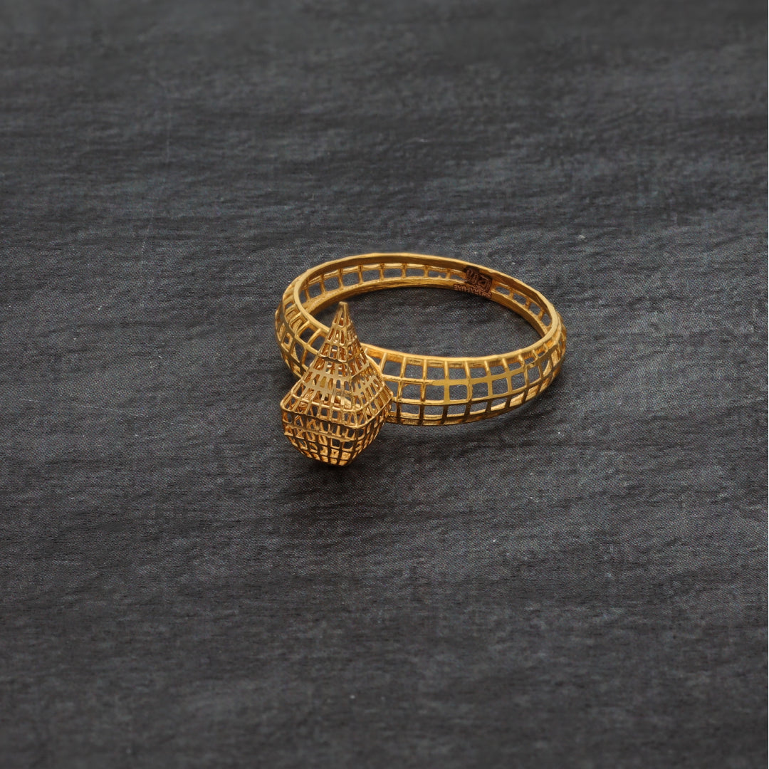 Gold Hanging Tear Drop Shaped Pendant Set (Necklace, Bracelet, Earrings and Ring) 21KT - FKJNKLST21KM9857