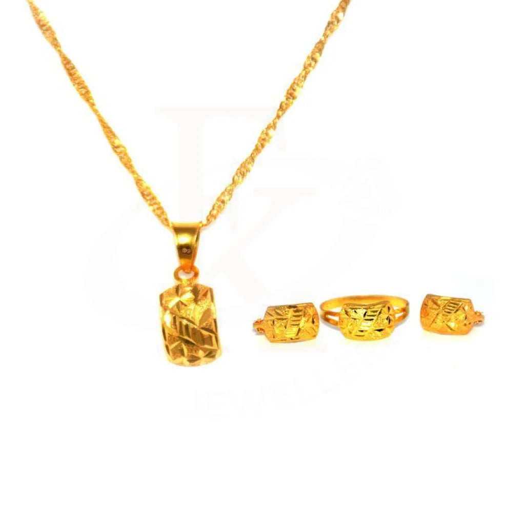 Gold Pendant Set (Necklace Earrings And Ring) 18Kt - Fkjnklst1703 Sets