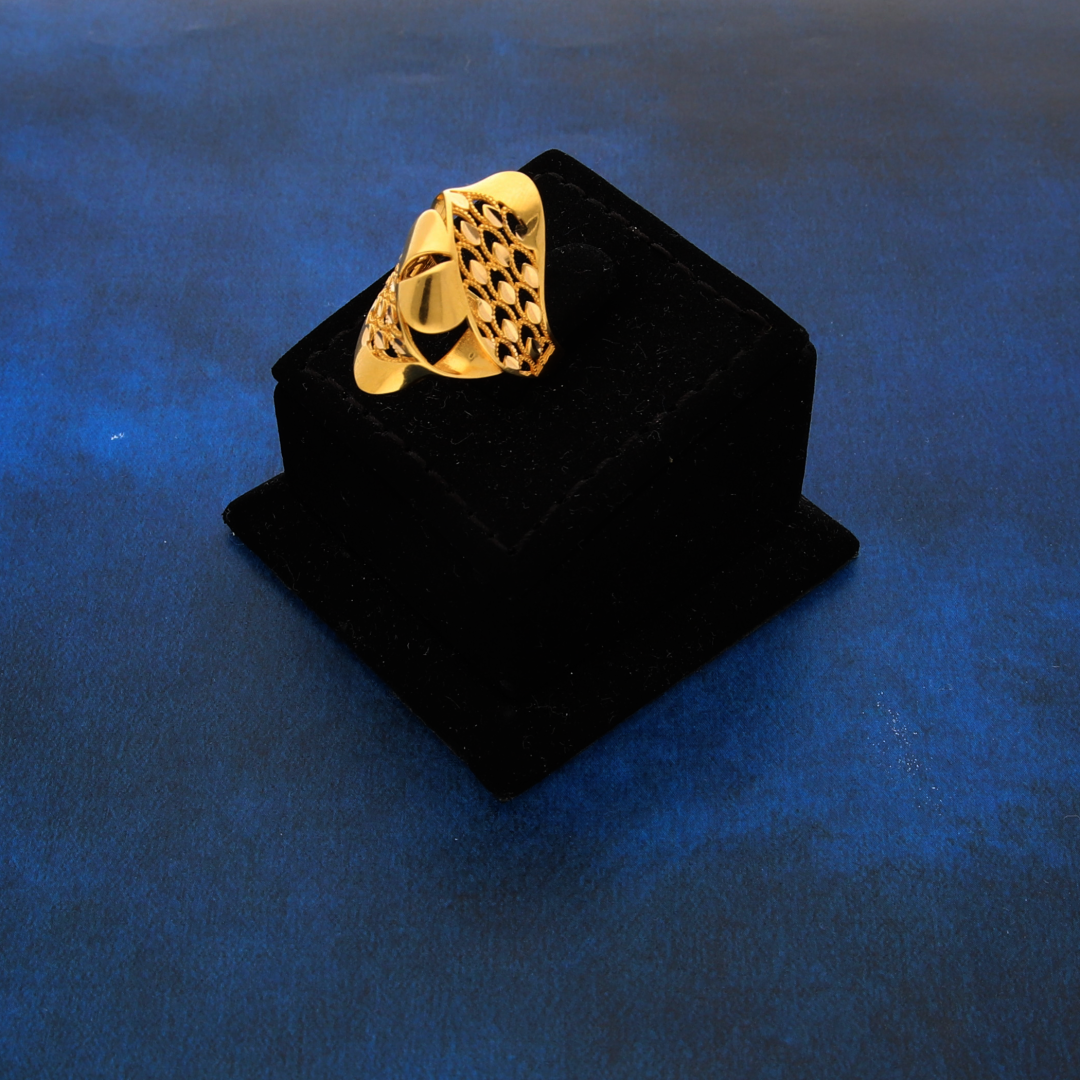 Gold Amory Stud Design Ring 21KT - FKJRN21K8848