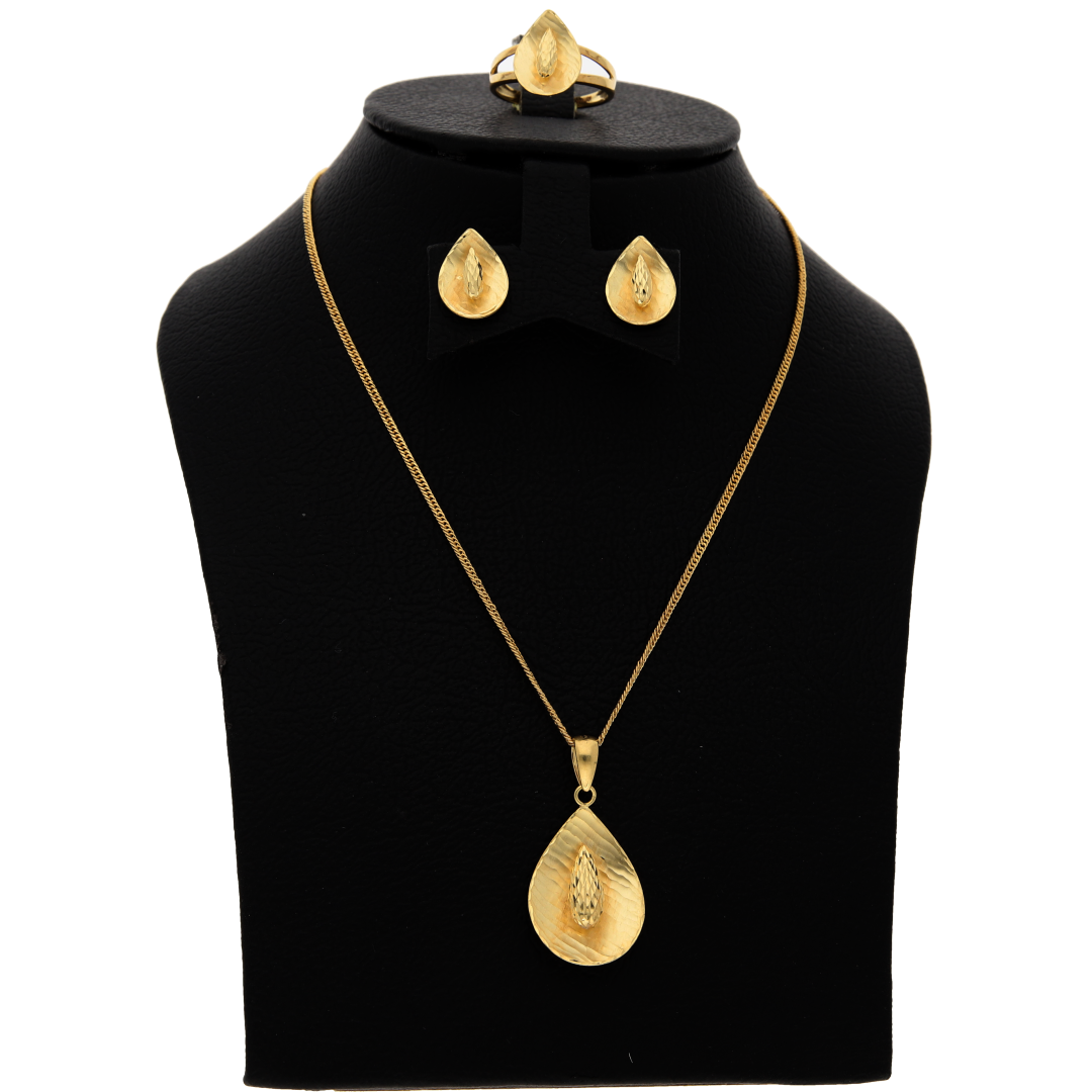 Gold Tear Drop Shaped Pendant Set (Necklace, Earrings and Ring) 18KT - FKJNKLST18K8920