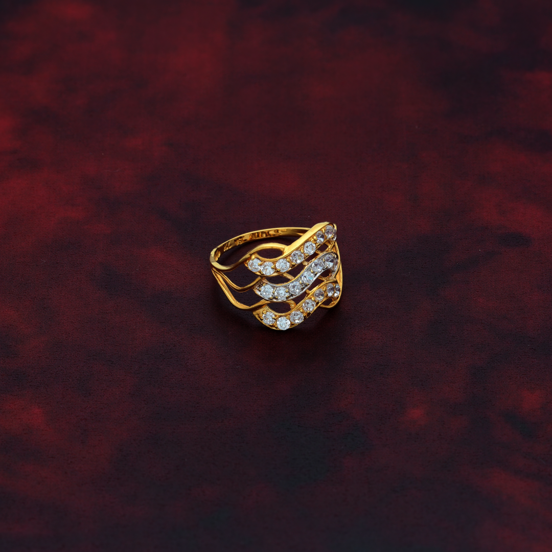 Gold Gleaming Lines Design Ring 21KT - FKJRN21K9036