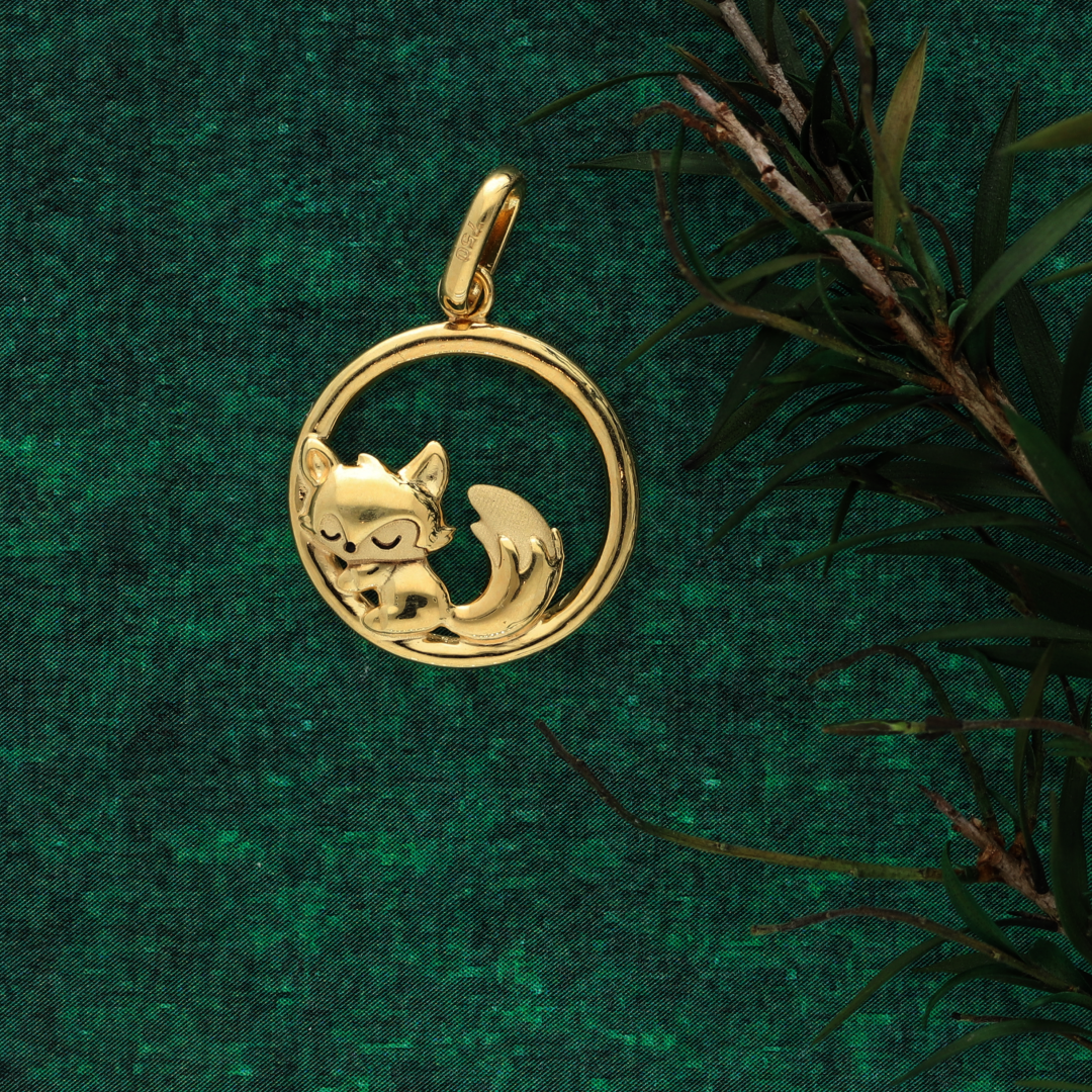 Gold Sleeping Fox Pendant 18KT - FKJPND18K9182