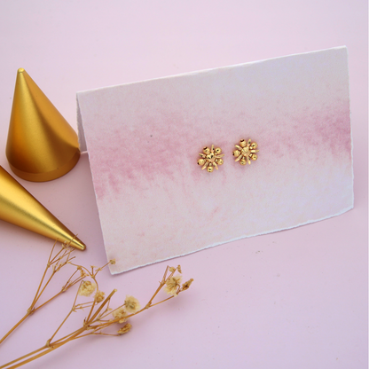 Gold Classy Flower Shaped Earrings 18KT - FKJERN18K9379