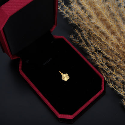 Gold Flower Shaped Pendant 21KT - FKJPND21KM9811