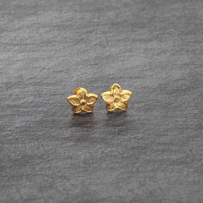 Gold Flower Shaped Earrings 21KT - FKJERN21KM9962