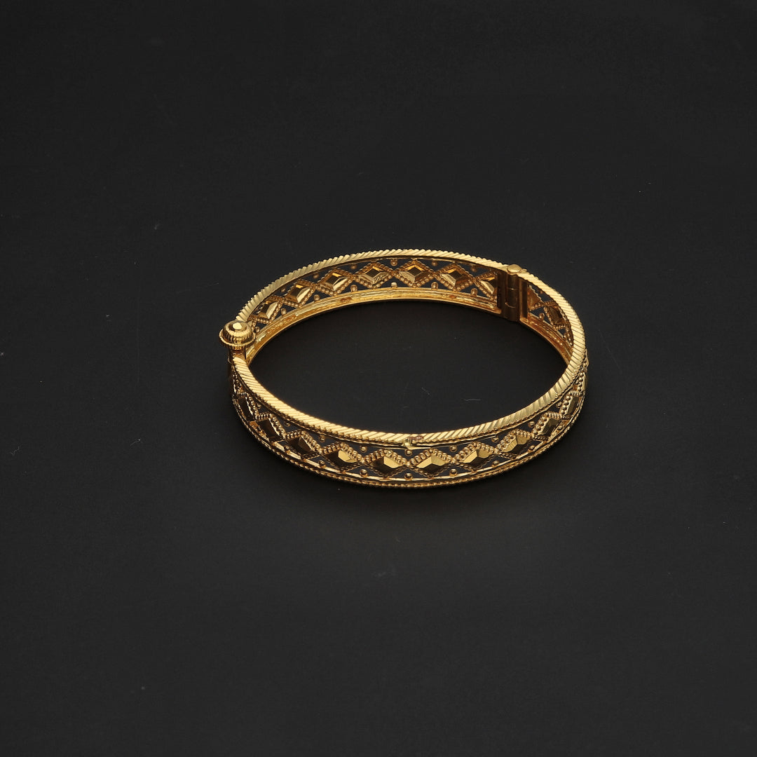 Gold Baby Bangle 21KT - FKJBNG21KM10115