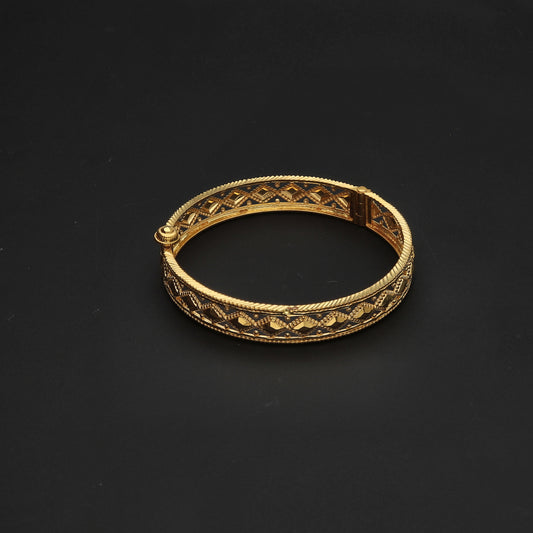 Gold Baby Bangle 21KT - FKJBNG21KM10115