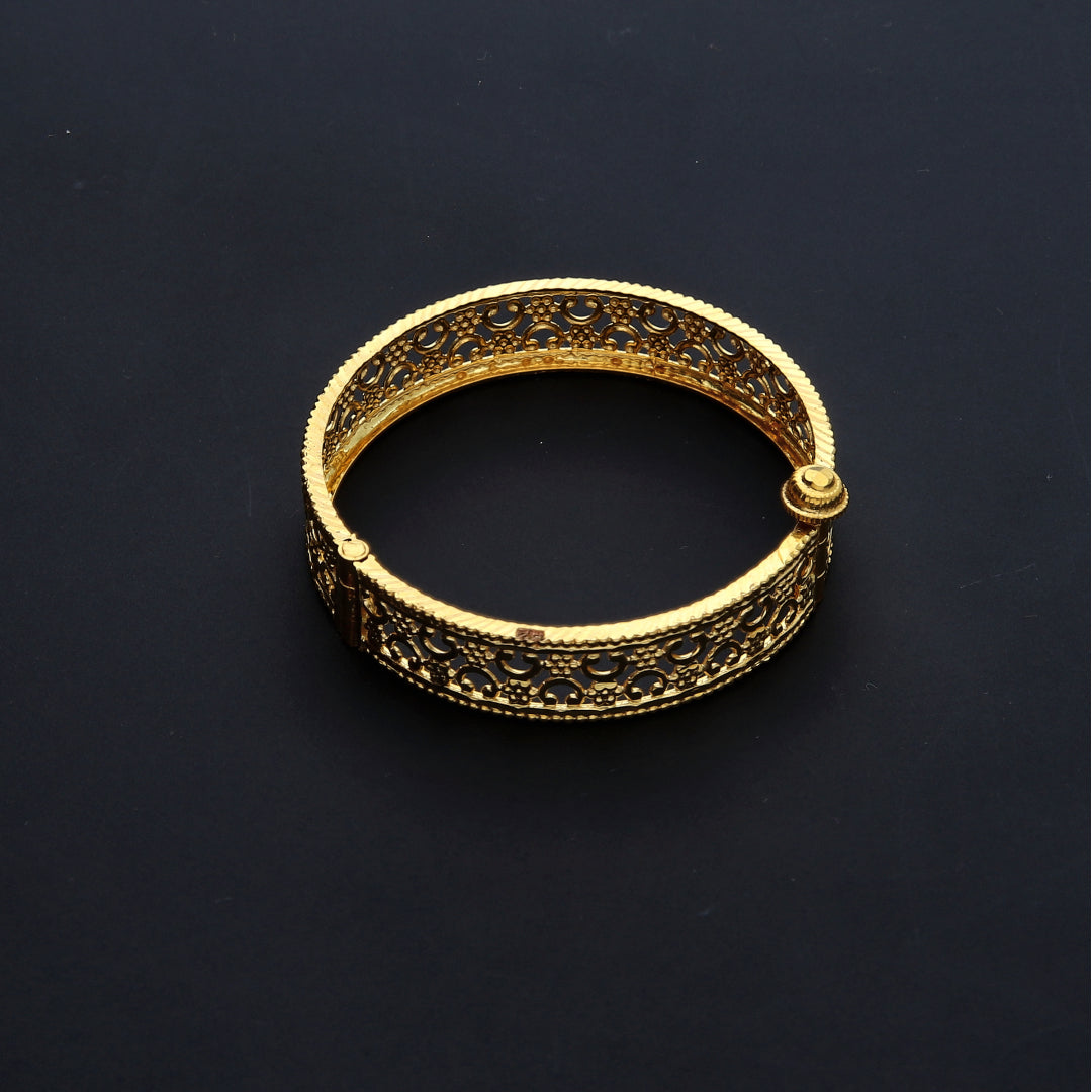 Gold Baby Bangle 21KT - FKJBNG21KM10128