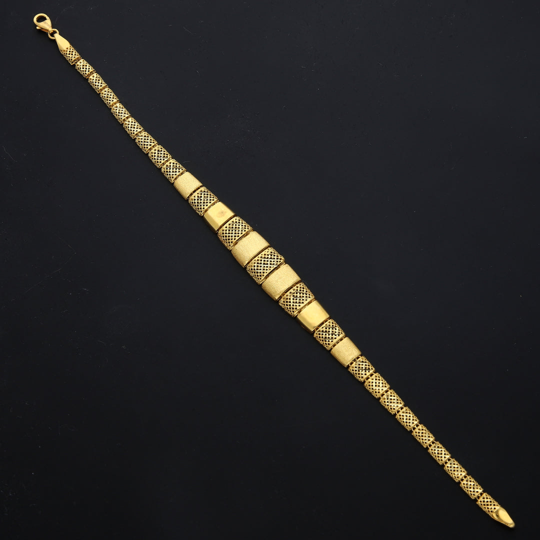 Gold Textured Square Link Bracelet 21KT - FKJBRL21KM11569