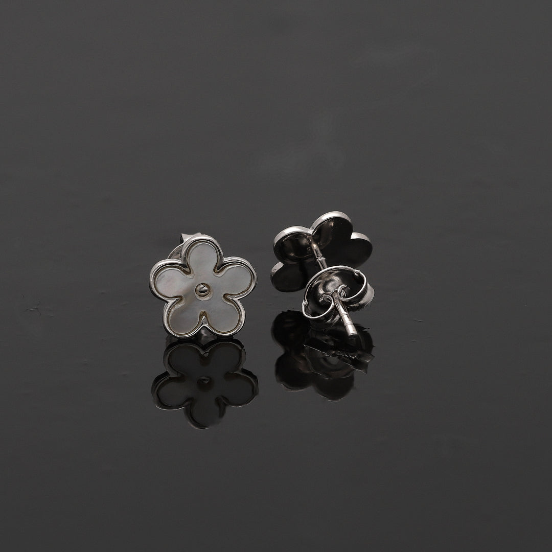 Sterling Silver 925 Daisy Earrings - FKJERNSL10816