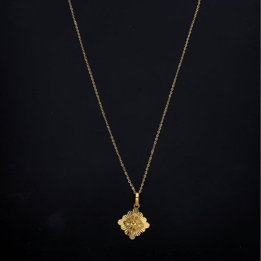 Gold Ornate Floral Necklace 21KT - FKJNKL21KM11291
