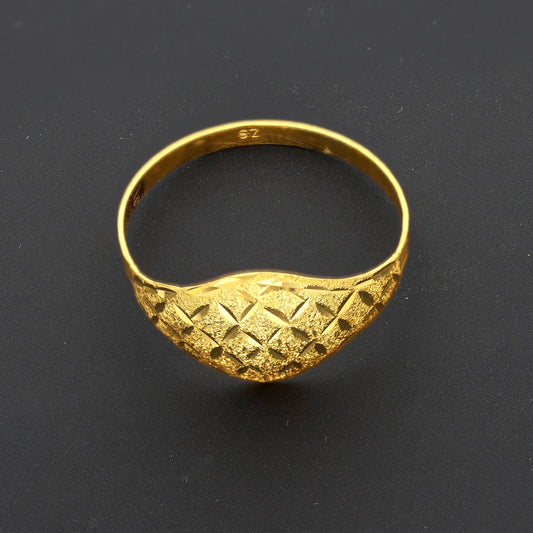 Gold Criss-Cut Textured Ring 18KT - FKJRN18K10315