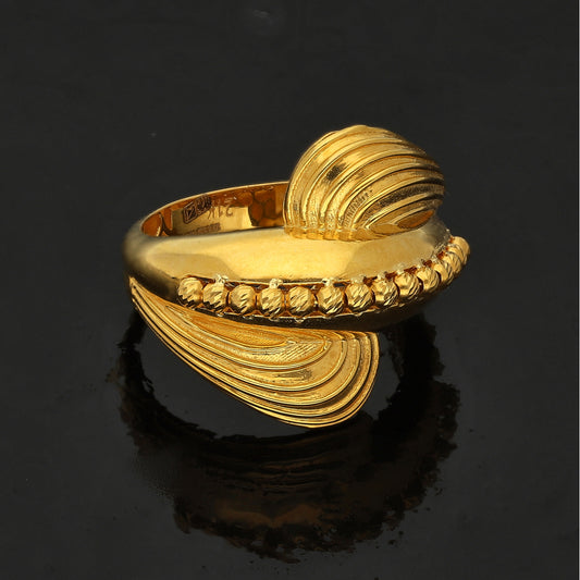 Gold Shell Curve Ring 21KT - FKJRN21KM10884