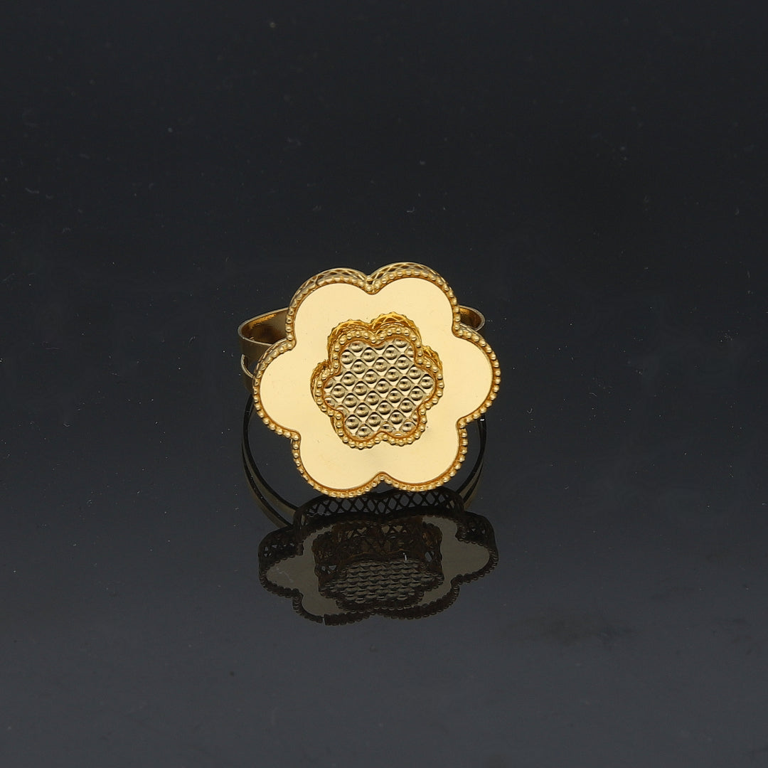 Gold Flower Shaped Ring 21KT - FKJRN21KM11906