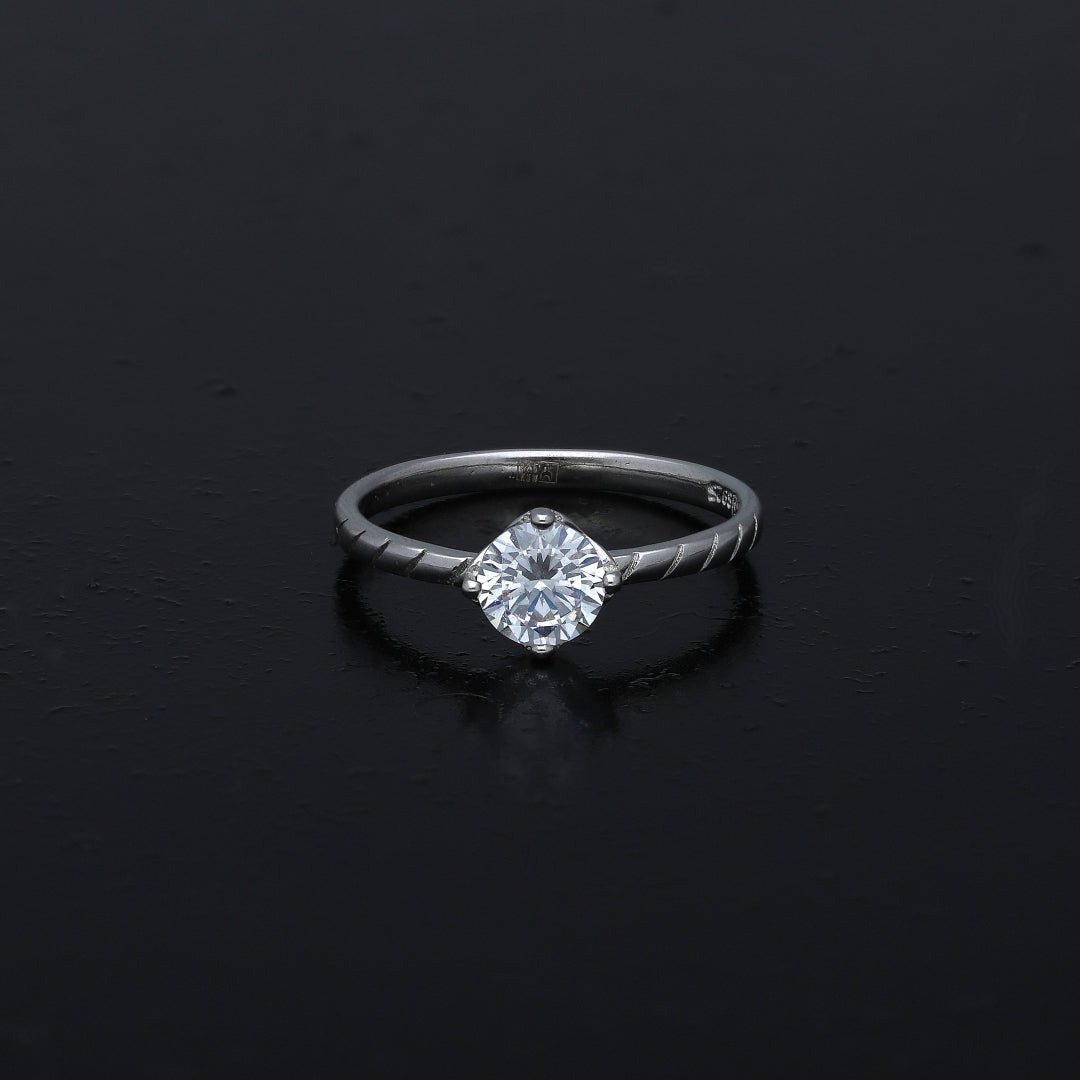 Sterling Silver 925 Engraved Solitaire Ring - FKJRNSL11058