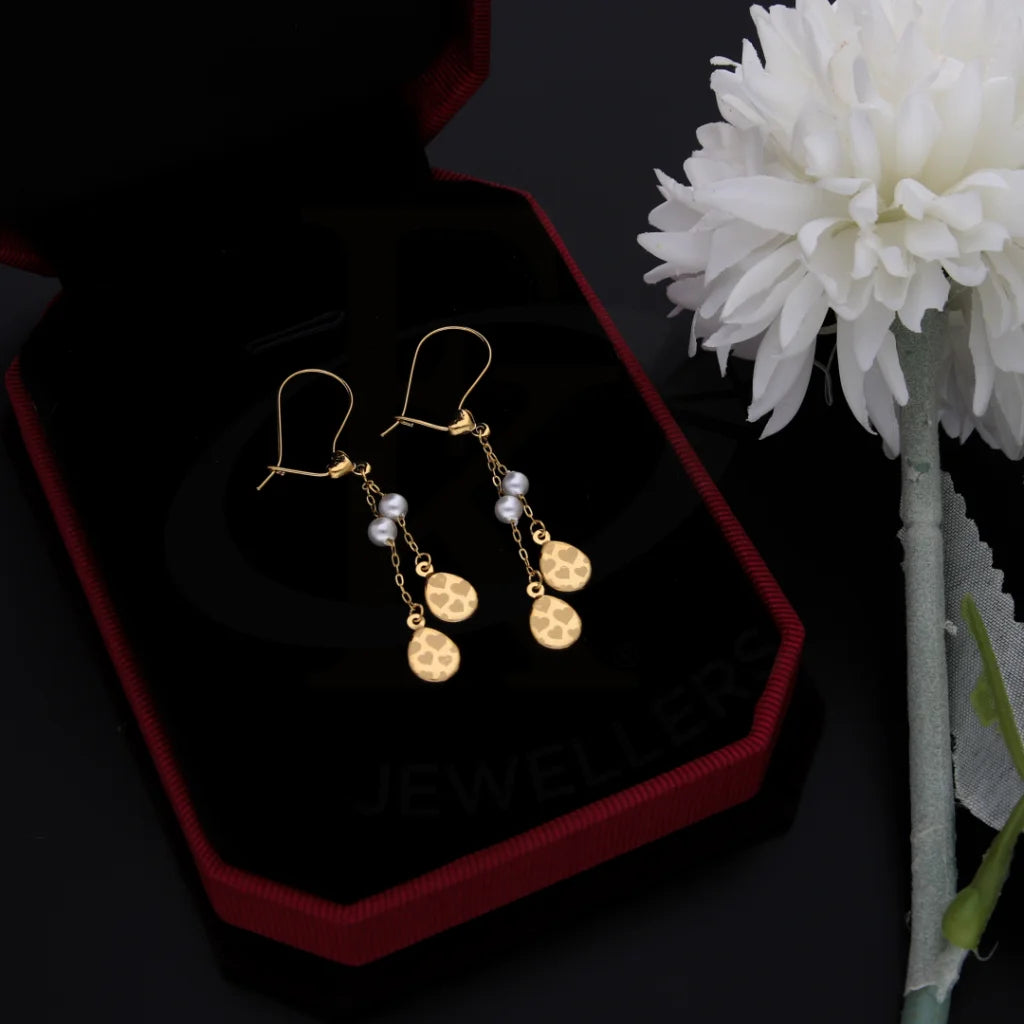 Gold Classy Heart In Oval Shaped Earring 21Kt - Fkjern21Km8460 Earrings