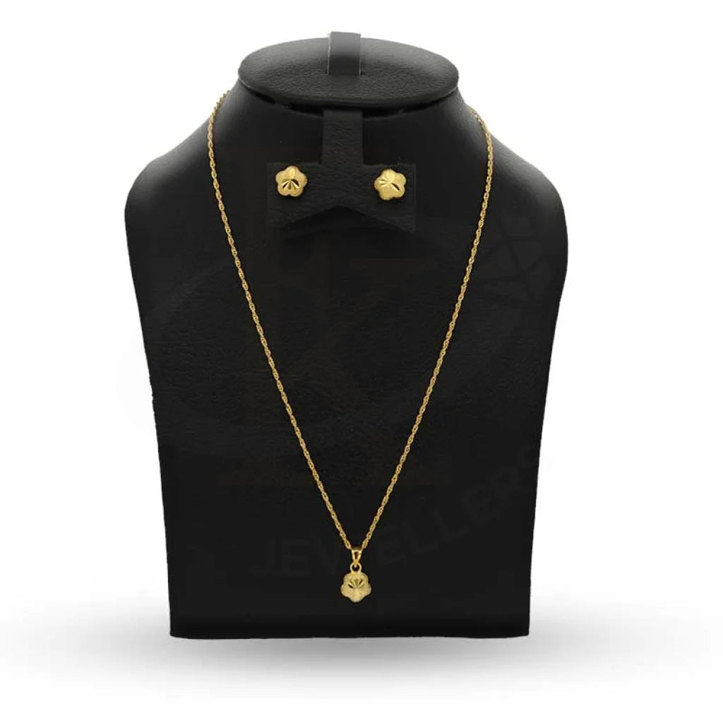 Gold Flower Shaped Pendant Set (Necklace And Earrings) 18Kt - Fkjnklst18K2439 Sets