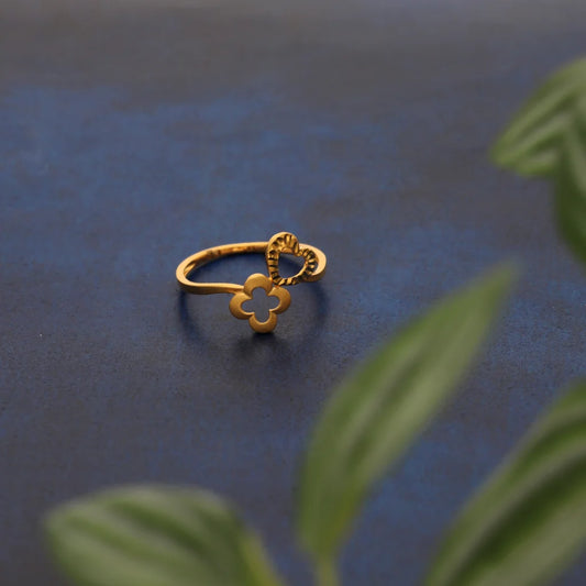 Gold Flower With Heart Ring 21Kt - Fkjern18Km8412 Rings