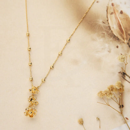 Gold Flowers Shaped Necklace 18Kt - Fkjnkl18K3126 Necklaces