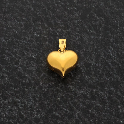 Gold Heart Shaped Pendant 21Kt - Fkjpnd21Km8525 Pendants