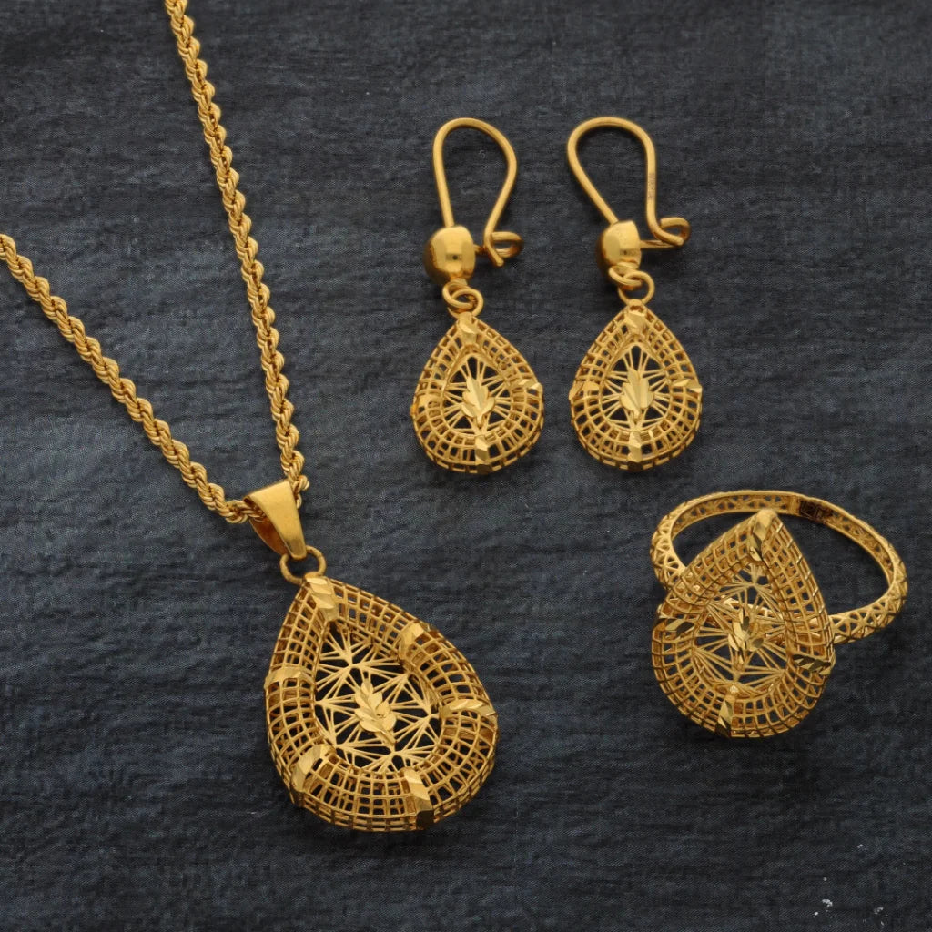 Gold Hollow Teardrop Shaped Pendant Set (Necklace Earrings And Ring) 21Kt - Fkjnklst21Km8514 Sets
