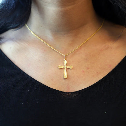 Gold Necklace (Chain With Cross Pendant) 21Kt - Fkjnkl21K8565 Necklaces