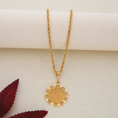 Gold Necklace (Chain With Flower Shaped Pendant) 21Kt - Fkjnkl21K7590 Necklaces