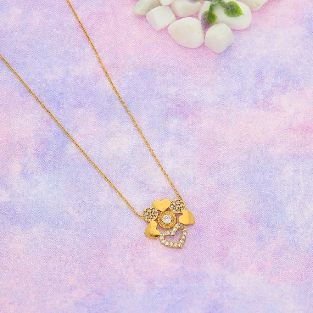 Gold Necklace (Chain With Heart Flower Pendant) 21Kt - Fkjnkl21Km8696 Necklaces