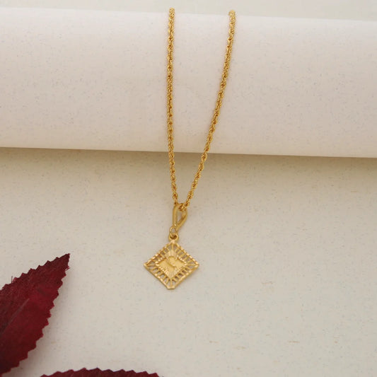 Gold Necklace (Chain With Pendant) 21Kt- Fkjnkl21K7648 Necklaces