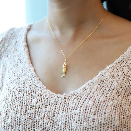 Gold Necklace (Chain With Red Eye Fish Pendant) 21Kt - Fkjnkl21Km7945 Necklaces