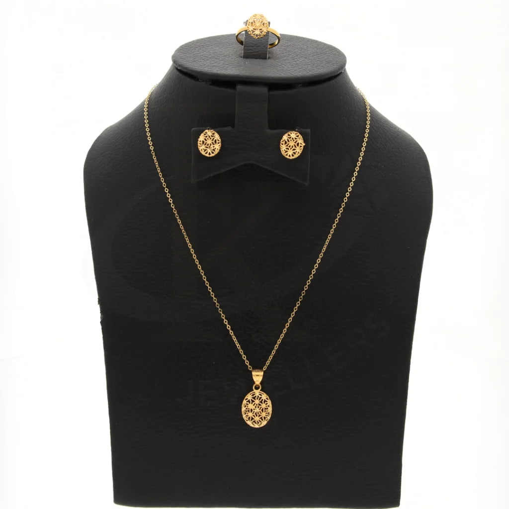 Gold Oval Shaped Pendant Set (Necklace Earrings And Ring) 21Kt - Fkjnklst21Km8050 Sets