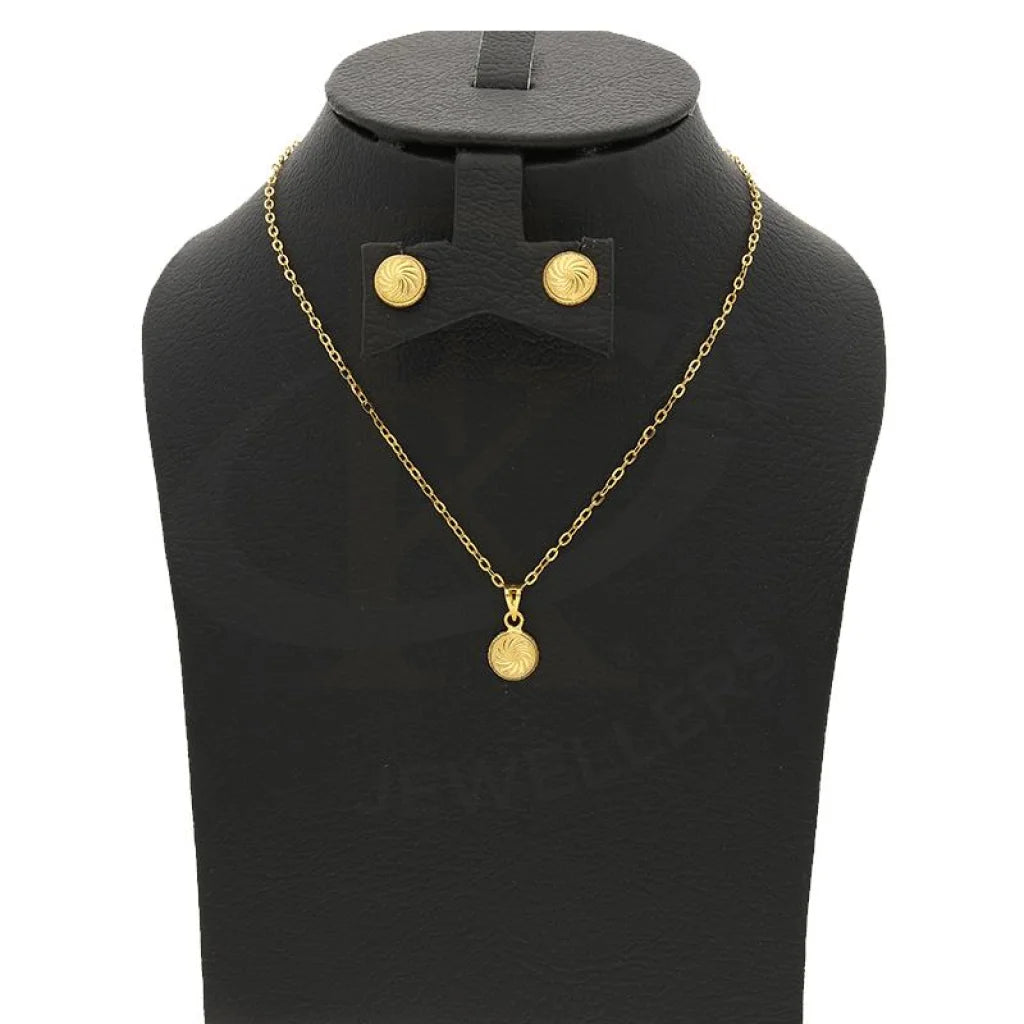 Gold Round Pendant Set (Necklace And Earrings) 18Kt - Fkjnklst18K2232 Sets