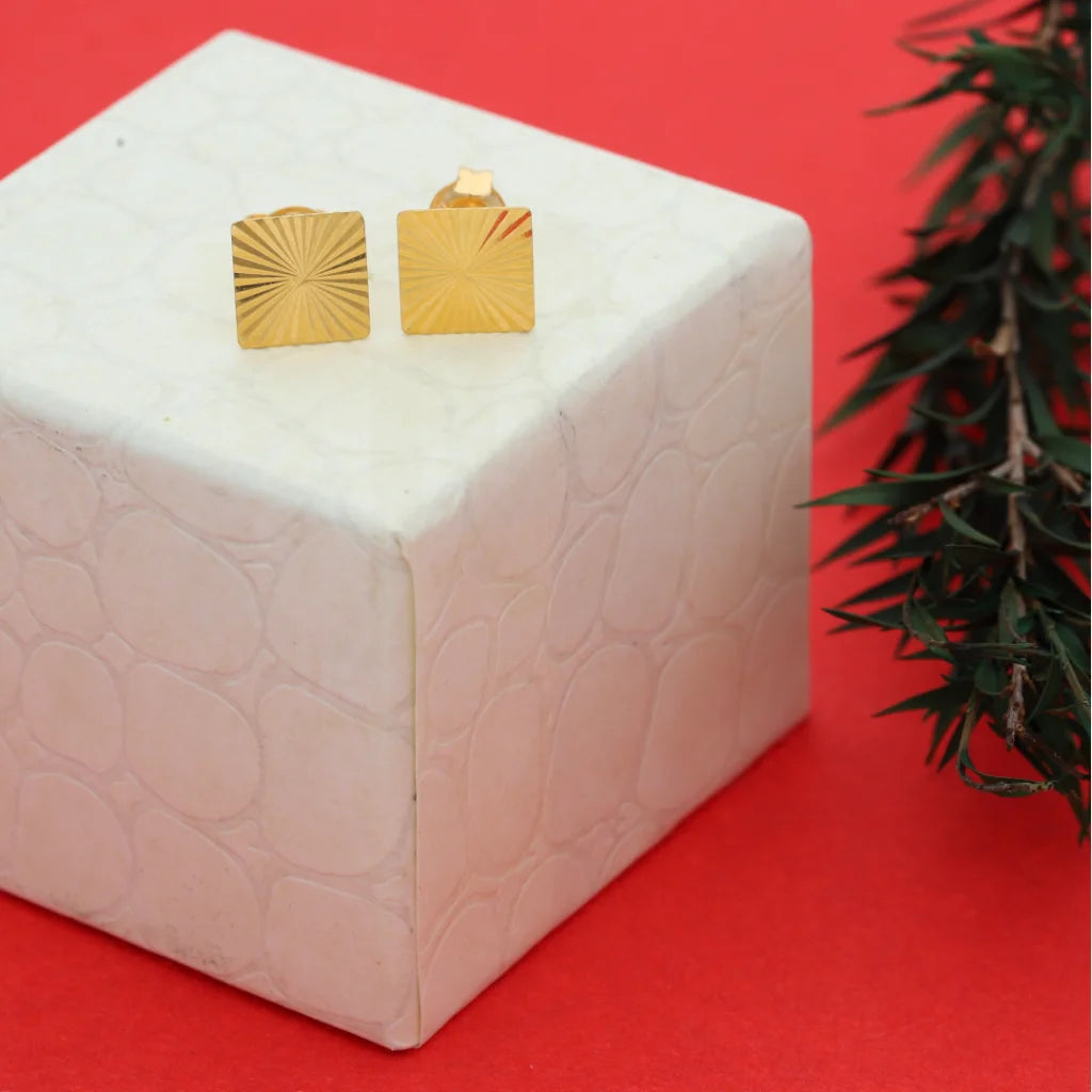 Gold Square Shaped Stud Earrings 21Kt - Fkjern21Km8626