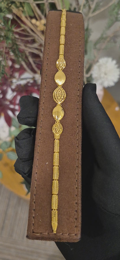 Gold Textured Oval Bracelet 21KT - FKJBRL21KM11561