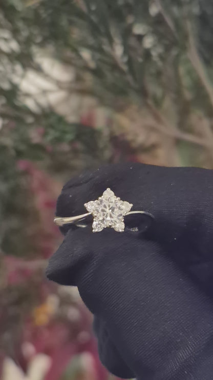 Sterling Silver 925 Star Solitaire Ring - FKJRNSL10971