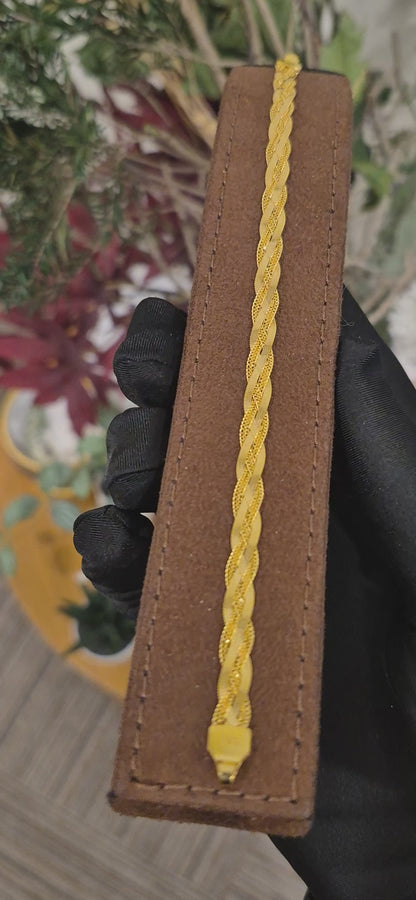 Gold Twist Link Bracelet 21KT - FKJBRL21KM11549