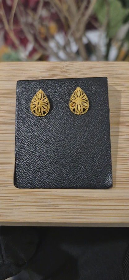 Gold Teardrop Filigree Earrings 21KT - FKJERN21KM11527