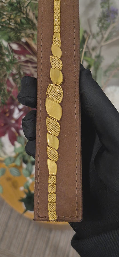 Gold Geometric Filigree Bracelet 21KT - FKJBRL21KM11563