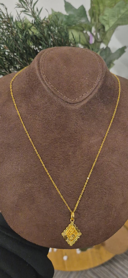 Gold Geometric Pendant Necklace 21KT - FKJNKL21KM11280