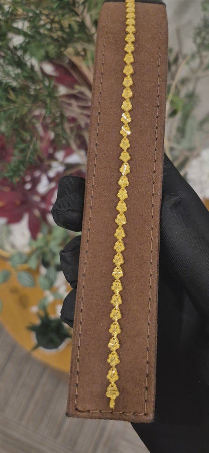 Gold Petal Link Bracelet 21KT - FKJBRL21KM11548