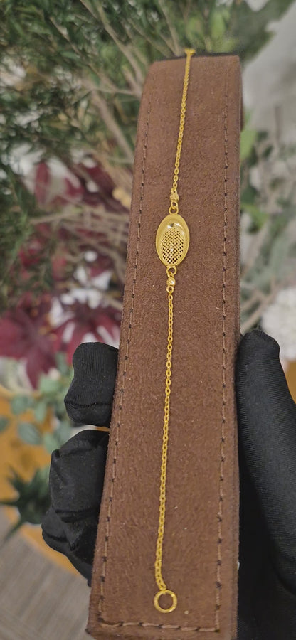 Gold Oval Center Bracelet 21KT - FKJBRL21KM11491