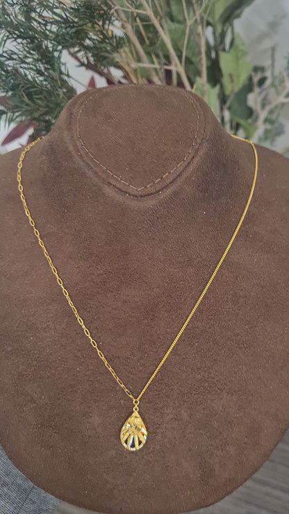 Gold Teardrop Cutout Necklace 21KT - FKJNKL21KM10912
