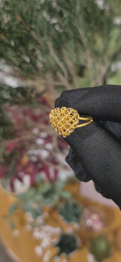 Gold Grid Cut Ring 21KT - FKJRN21KM11129