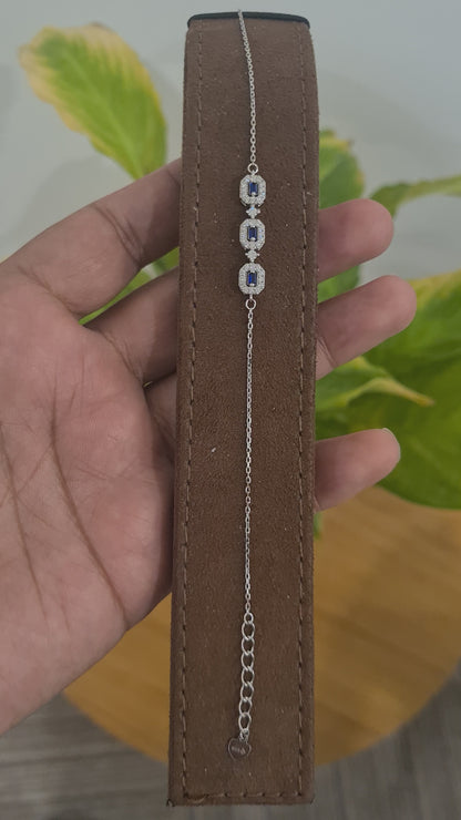Sterling Silver 925 Blue Sparkling Square Bracelet - FKJBRLSL10577