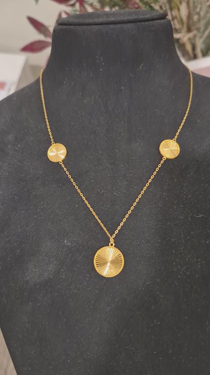 Gold Circle Shaped Necklace 21KT - FKJNKL21KM11855