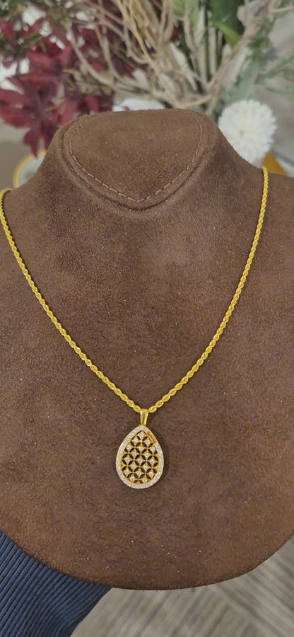 Gold Luxe Teardrop Necklace 21KT - FKJNKL21KM11454