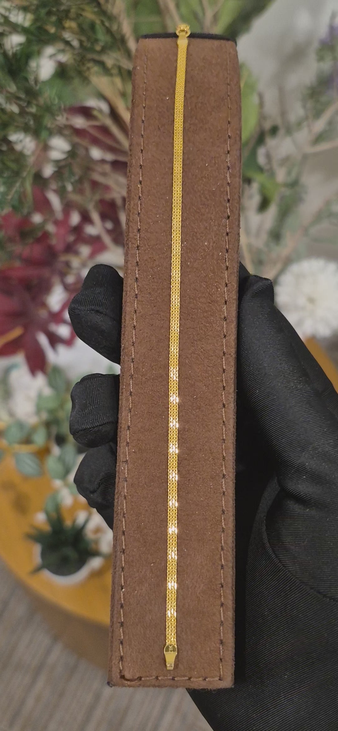 Gold Polished Slim Bracelet 21KT - FKJBRL21KM11593