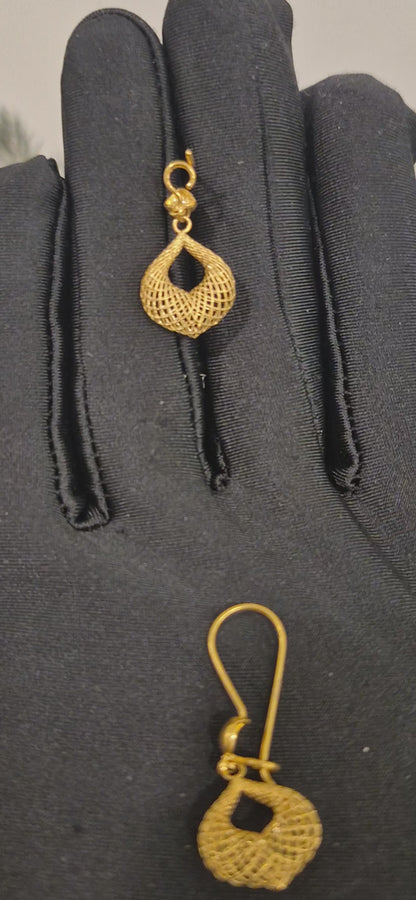 Gold Geometric Openwork Earrings 21KT - FKJERN21KM11480