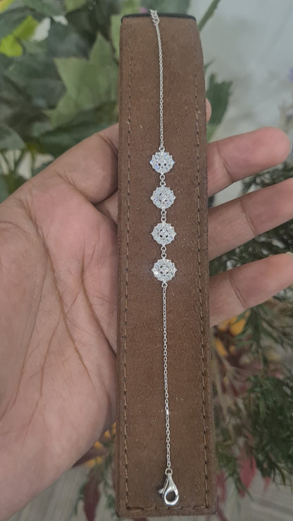 Sterling Silver 925 Cluster Flower Bracelet - FKJBRLSL10613