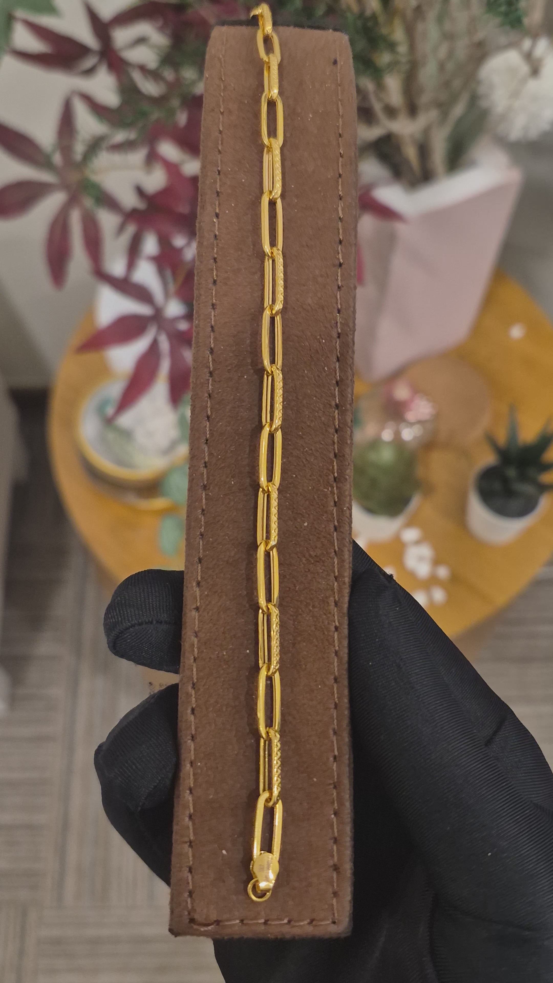 Gold Paperclip Design Bracelet 21KT - FKJBRL21KM11883